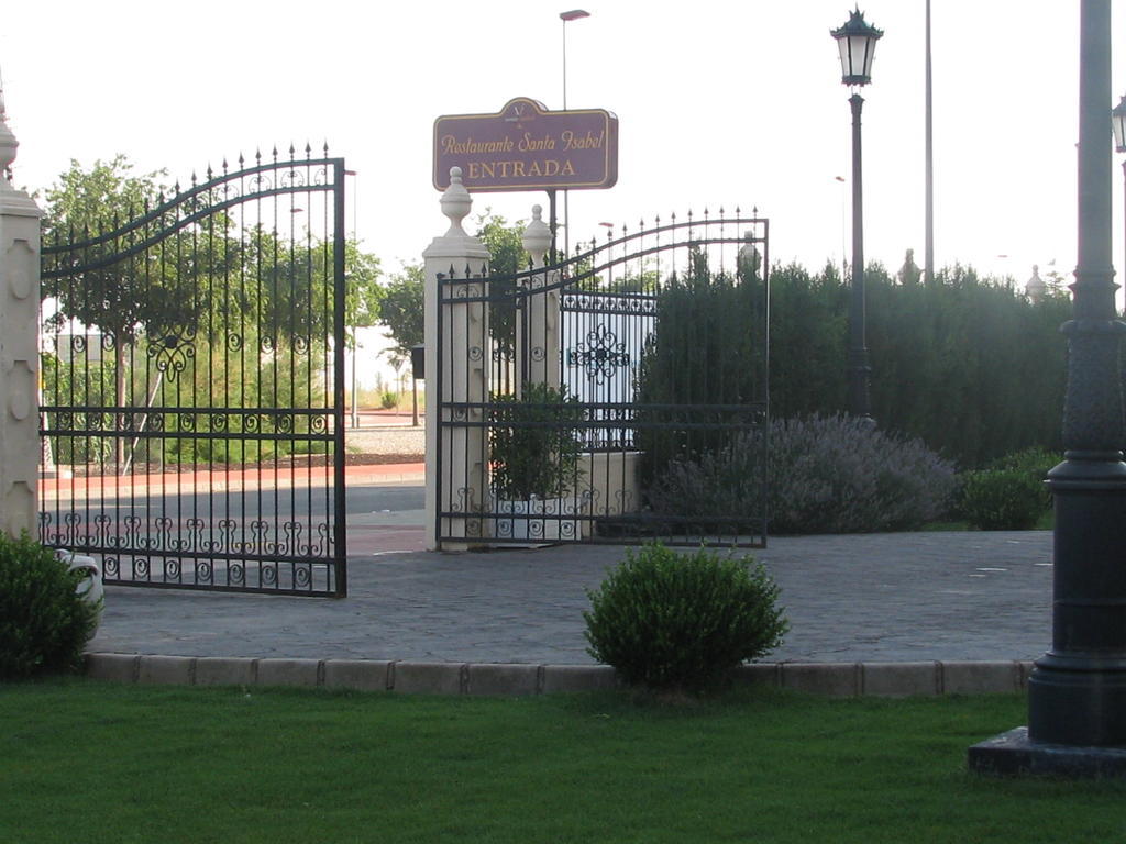 Hotel Santa Isabel Albacete Extérieur photo